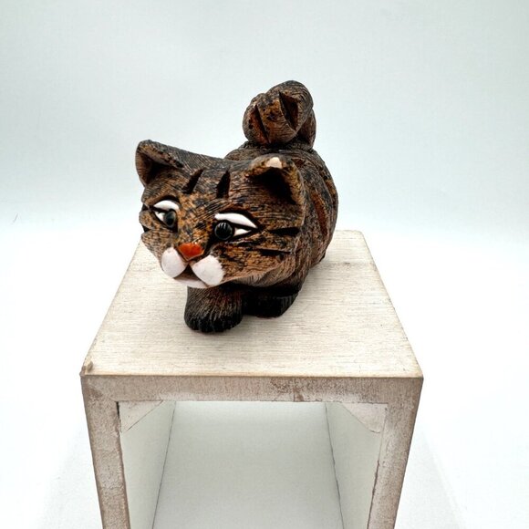 Artesania Rinconada brown tabby cat figurine Uruguay art pottery brown white - Picture 2 of 13
